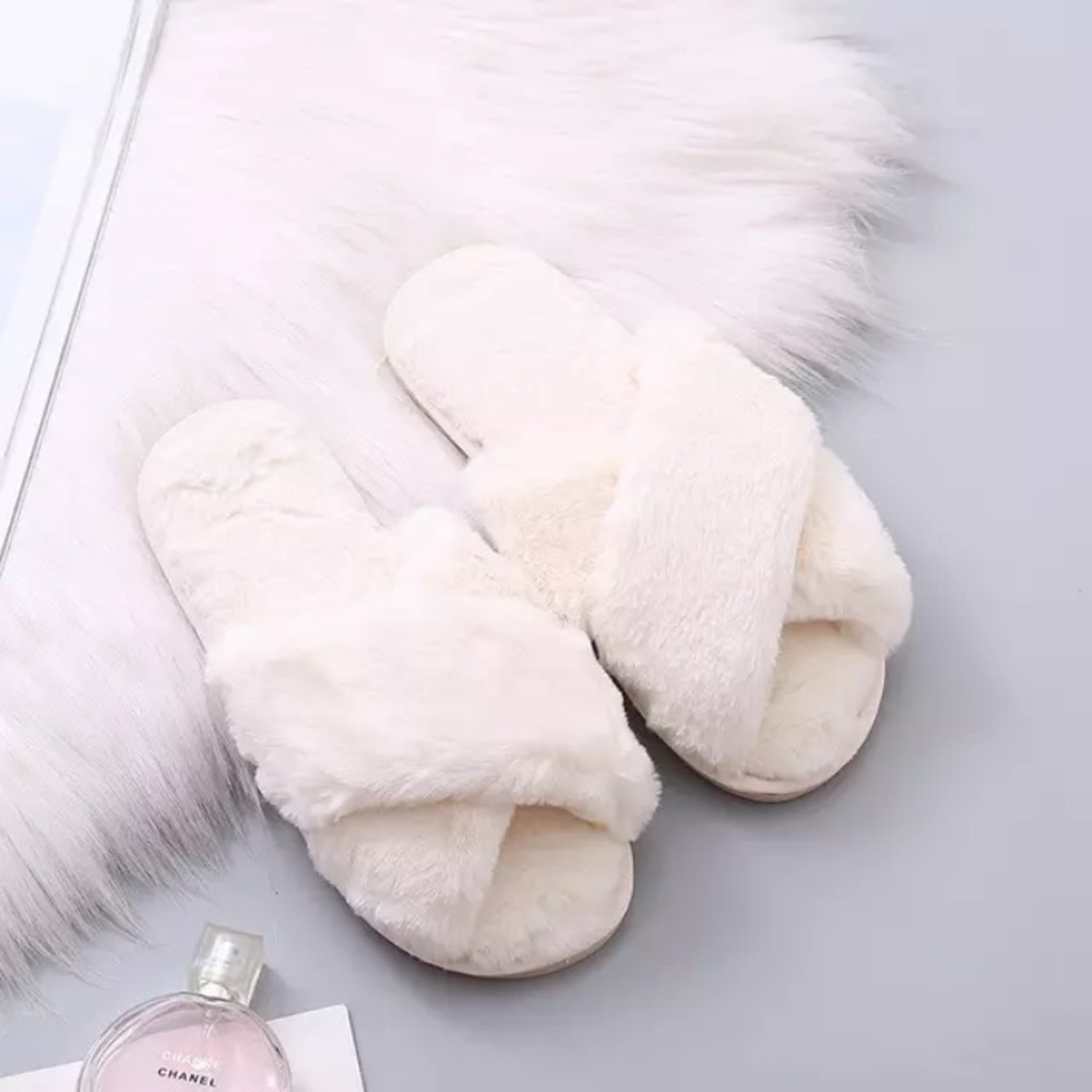 ✨ NEW X Band Fur Slip On Slippers ✨
